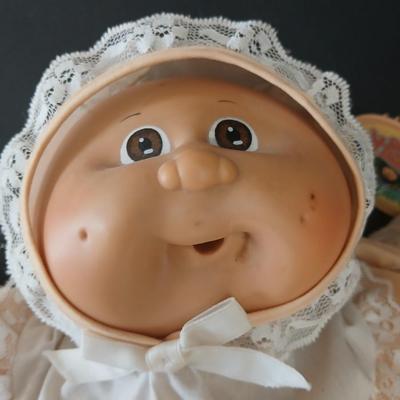 Vintage 1985 Cabbage Patch Kids Baby Doll – Original Gown, Pacifier, Brush & Tag