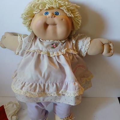 Vintage Cabbage Patch Kids Girl Doll – Blonde Yarn Hair, Blue Eyes – Red Dress Set – Coleco