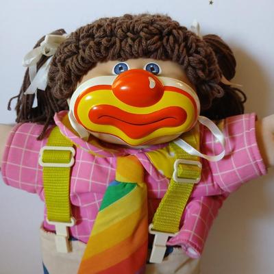 Vintage Cabbage Patch Kids Circus Kid – “Gladys Ema” – Complete with Mask, Tie, Adoption Papers –rare Cabbage Patch Kids Circus Kid™