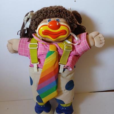 Vintage Cabbage Patch Kids Circus Kid – “Gladys Ema” – Complete with Mask, Tie, Adoption Papers –rare Cabbage Patch Kids Circus Kid™