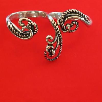 Carolyn Pollack Relios Sterling Silver Open Scroll double finger Ring – Crescent R Mark