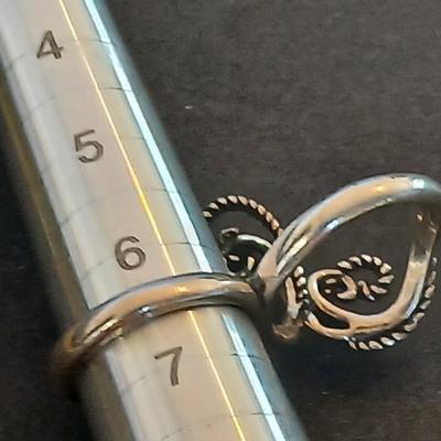 Carolyn Pollack Relios Sterling Silver Open Scroll double finger Ring – Crescent R Mark