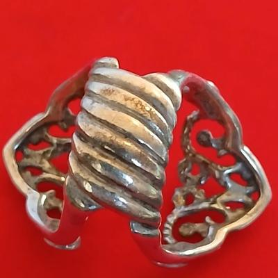 Carolyn Pollack Relios Sterling Silver Openwork Scroll Ring – Marked 925