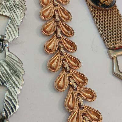 Vintage Jewelry Lot – Vintage Mustard Seed Faith Jewelry Set – Pendant Necklace & Earrings and Retro Bracelets 1940's! RETRO