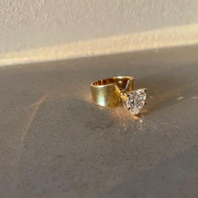 Heart Shaped 14kt Gold - Cubic Zirconia Ring