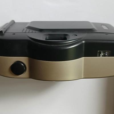 Lot of 2 Kodak 35mm Point & Shoot Cameras with Cases – FunSaver & Cameo