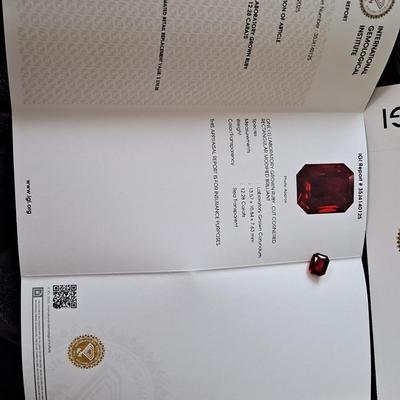 IGI CERTIFIED LAB GROWN SAPPHIRE 12.28CTS