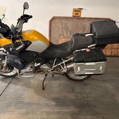 Sale Photo Thumbnail #22: ?️ For Sale: 2007 BMW Motorcycle – Adventure Ready!
?️ Built for performance and long rides
? Low mileage for the year, smooth handling
? BMW engineering – reliable, powerful, and comfortable
? Clean title, well-maintained, garage stored

? Asking