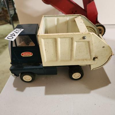 Lot of 3 Tonka Toys Sandloader, Trash Truck, Shovel