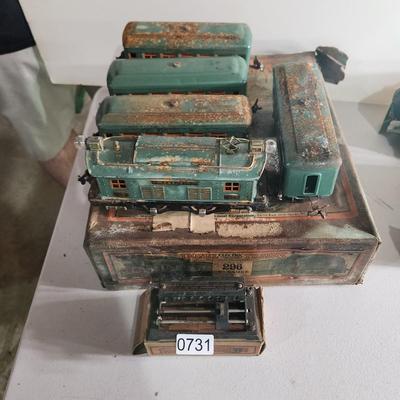 Lionel Prewar 296 Set untested for parts 257 3 607's 1 308