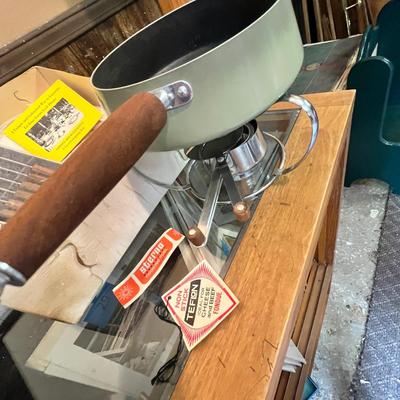 Lot 250 Fondue Pot