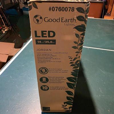 LOT 181B: NIB Good Earth Lighting One 14"LED Light #0760078, Untested