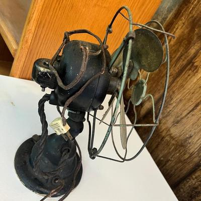Lot 265 Antique Desk Fan