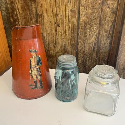 Lot 269 Vintage decor items