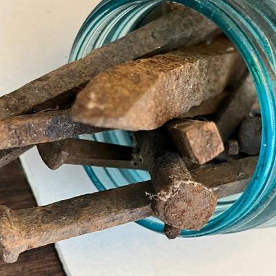 Lot 269 Vintage decor items