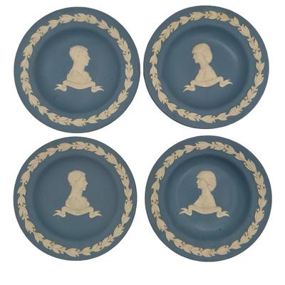 Wedgwood Jasperware Collection – 4 Portrait Plates & Trinket Box