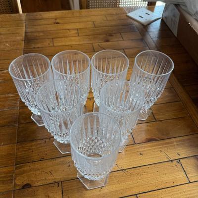 Sale Photo Thumbnail #118: Elegant cut glass tumblers with hexagonal bases and a vintage-inspired diamond pattern. Perfect for water, cocktails, or display.