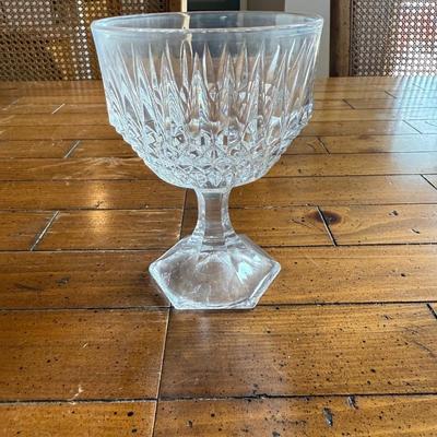 Sale Photo Thumbnail #122: Classic footed sherbet glasses with faceted stems and cut glass detailing. Ideal for serving desserts or fruit compote.