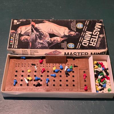 LOT 184B: Large Amount Of Vintage/Unique Board Games, Hasbro, Milton Bradley, Parker Brothers Starting Line Up Talking Baseball &...