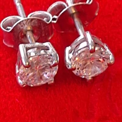 Lab grown Diamond Earrings 1 ct