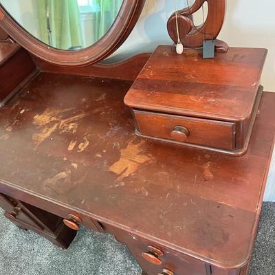 Vintage Solid Wood Vanity