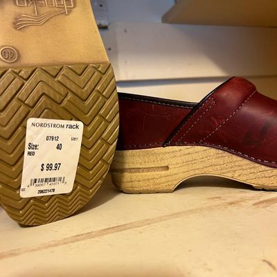 Big Lot Designer Women’s Size 9 Shoes