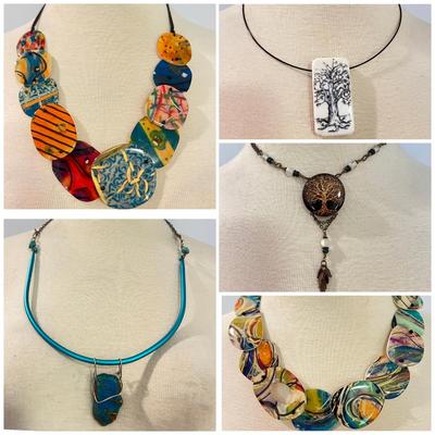 Lot Artisanal Necklaces Jewelry