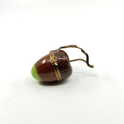 Sale Photo Thumbnail #354: Paint Main
Measurements:
3.25" in height, 1.5" in diameter