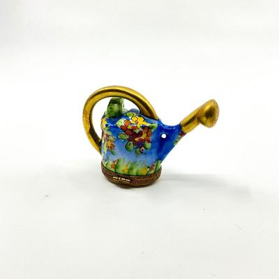 Sale Photo Thumbnail #362: Measurements:
2" in height, 3" in width