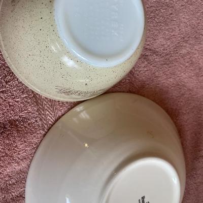 Small bowls including Pyrex