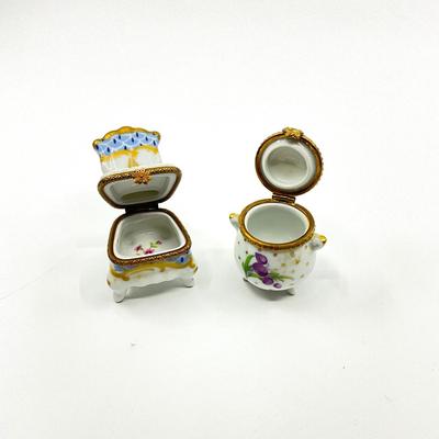 Sale Photo Thumbnail #392: Lid on pot does not sit correctly
pot: 1.75" Height, 1.5" Diameter
Chair: 2.25"Height, 1.25" Width