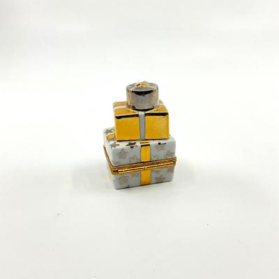Sale Photo Thumbnail #403: Signed by Artonia 348/1000
Measurements:
2.5" Height, 1.75" Width