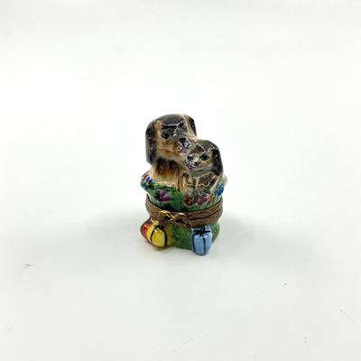 Sale Photo Thumbnail #405: Signed by P.P.A
Measurements:
1.75" Height, 0.5" Diameter