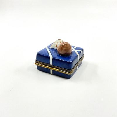 Sale Photo Thumbnail #410: Measurements:
1.75" Width, 1.25"Height