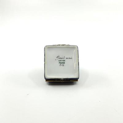 Sale Photo Thumbnail #412: Measurements:
1.75" Width, 1.25"Height