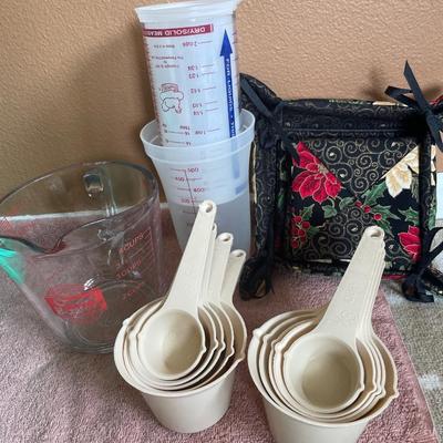Measuring cups and more