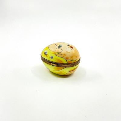 Sale Photo Thumbnail #432: Measurements:
2.25" in width, 1.75" in height
