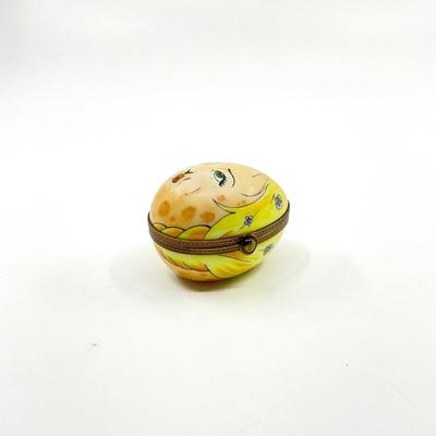 Sale Photo Thumbnail #431: Measurements:
2.25" in width, 1.75" in height