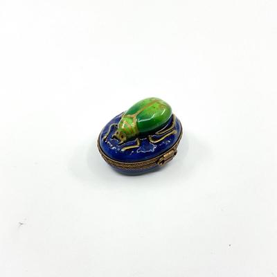 Sale Photo Thumbnail #435: Measurements:
1.75'" in width, 1.5" in depth, 1" in height