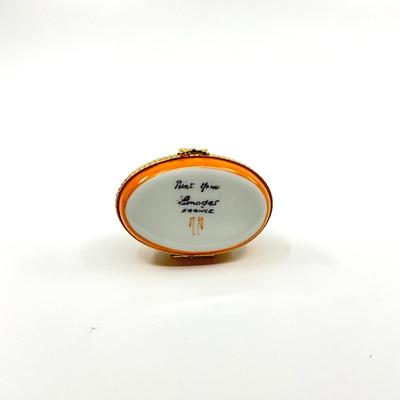 Sale Photo Thumbnail #442: Measurements:
2.25" in height, 2.25" in width