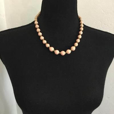 Beautiful vintage Avon lite blush pink beard, and gold toned necklace