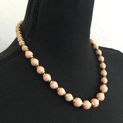 Beautiful vintage Avon lite blush pink beard, and gold toned necklace