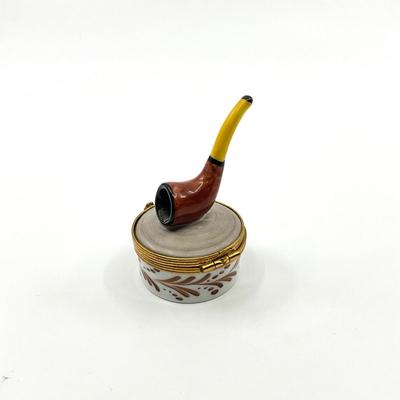 Sale Photo Thumbnail #444: Measurements:
2.25" in height, 1.25" in diameter
Signed on piece Perry Vieille