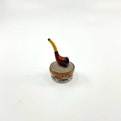 Sale Photo Thumbnail #443: Measurements:
2.25" in height, 1.25" in diameter
Signed on piece Perry Vieille