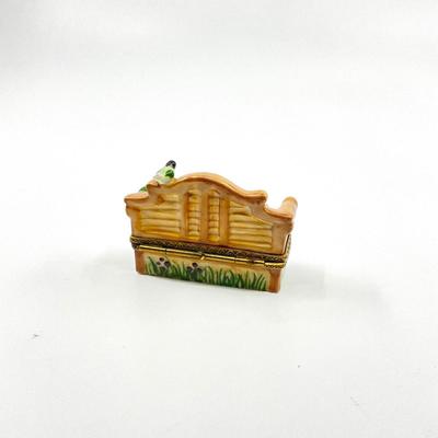 Sale Photo Thumbnail #448: Signed by M.G.
Measurements:
2.25" in width, 1.75" in height