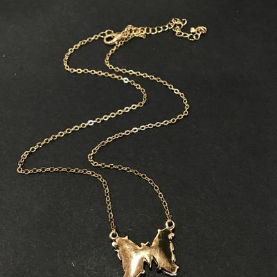 Beautiful crystal butterfly necklace