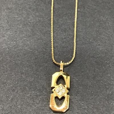 Beautiful, gold, toned, crystal rhinestone necklace
