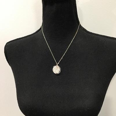Beautiful Crystal Michigan America’s high five pendant necklace