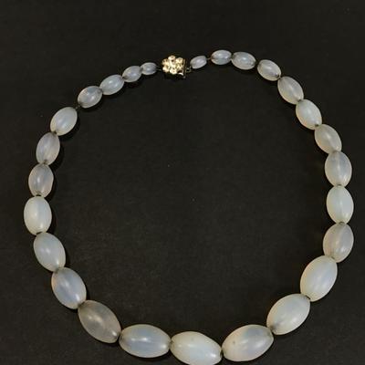 Vintage art, deco, opaline, opalite, graduated, glass bead necklace