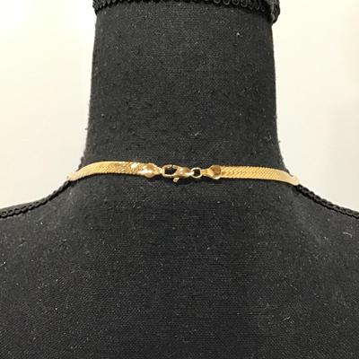 Very nice gold toned chain necklace
